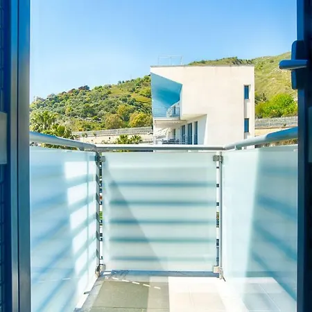 Vela Bianca Deluxe Appartement Letojanni