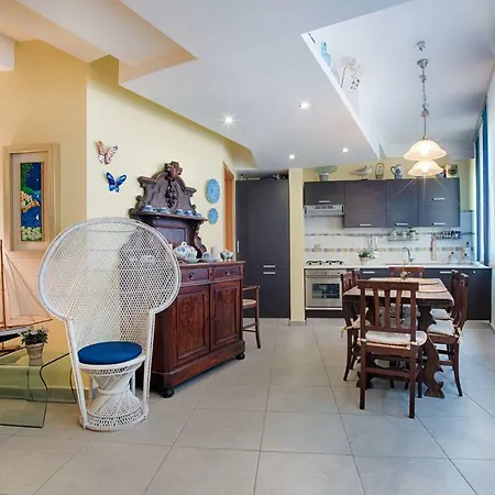 Vela Bianca Deluxe Apartment