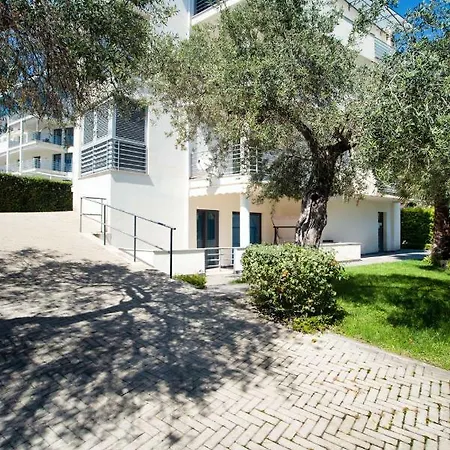 Apartment Vela Bianca Deluxe Letojanni